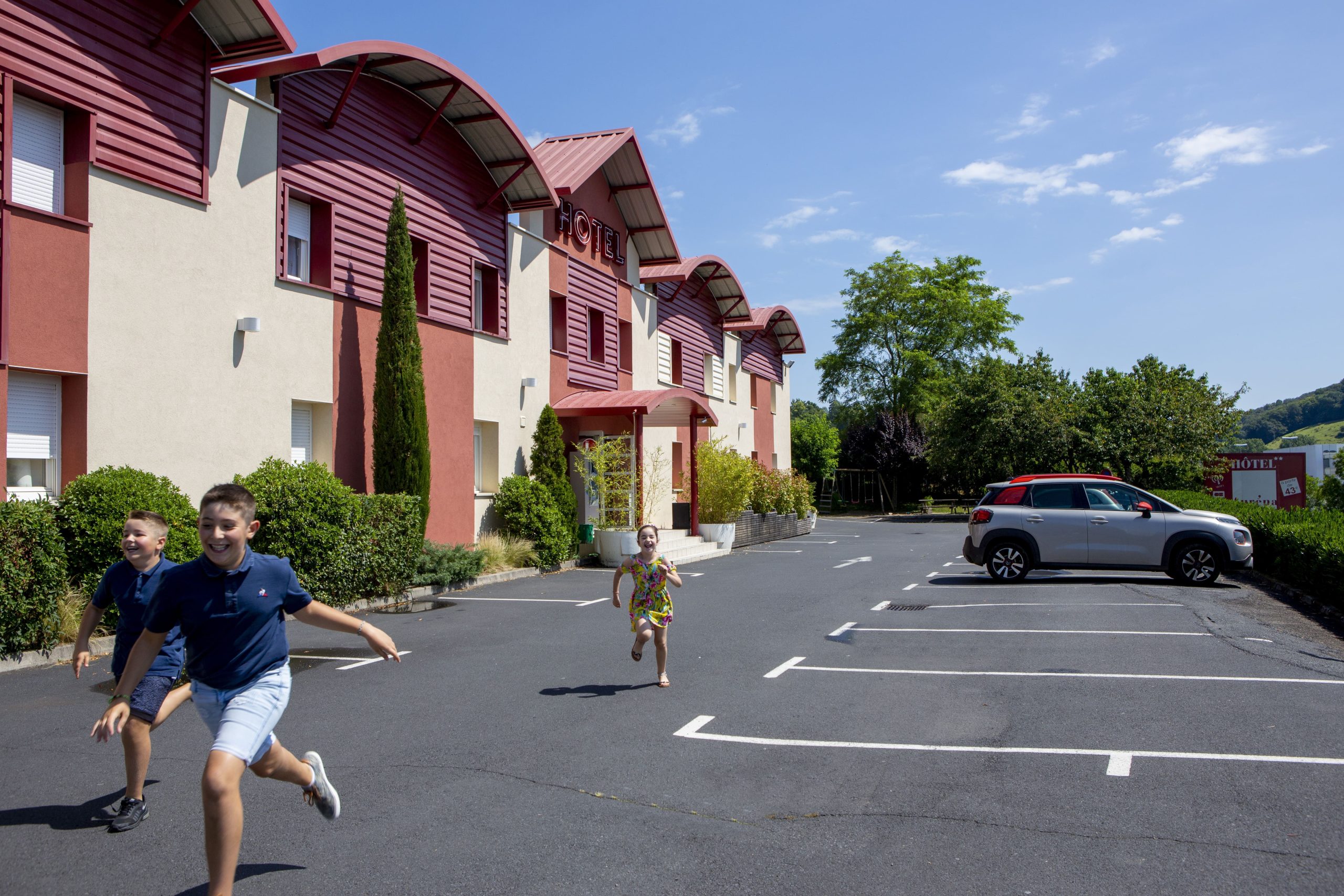 B&BAurillacLeLioranHotel_parkinggratuit