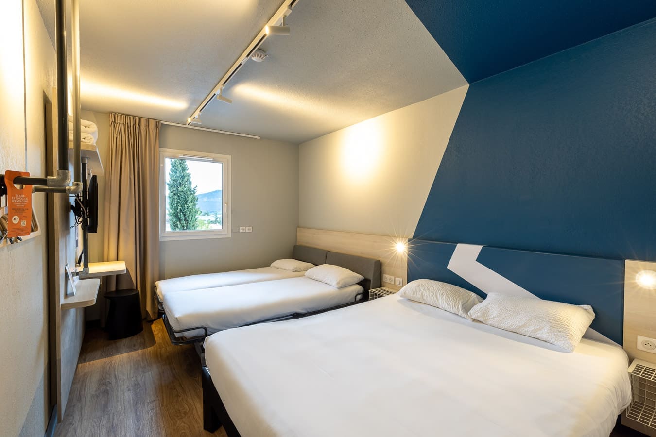 ibisBudgetMillauViaducHotel_Chambrefamiliale_4personnes