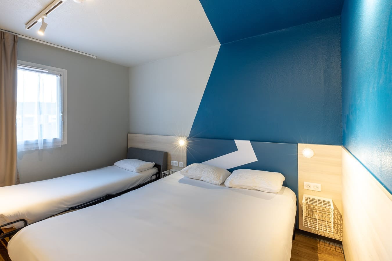 ibisBudgetMillauViaducHotel_Chambretriple_Chambrepour3personnes