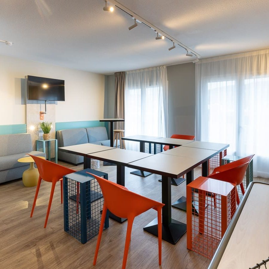 ibisBudgetMillauViaducHotel_Locationdebureau